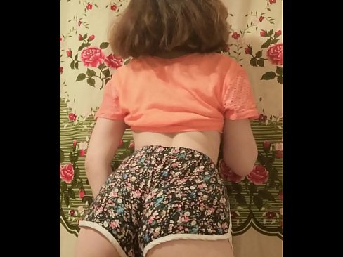 ❤️ Sexy trẻ cô bé cởi bỏ cô ấy quần short trên máy ảnh Video qua đường hậu môn  ở% vi.np64.ru%